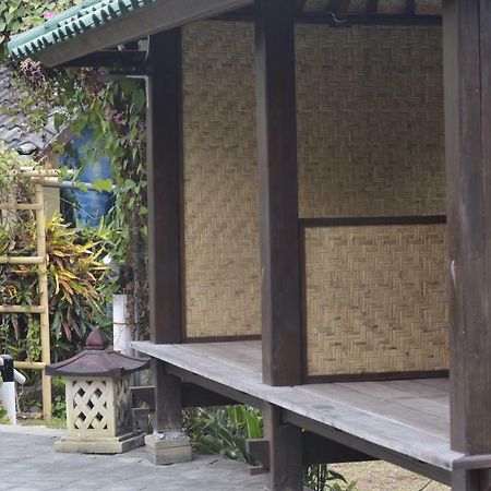 Villa Yukie Senggigi Montongbuwoh Eksteriør bilde