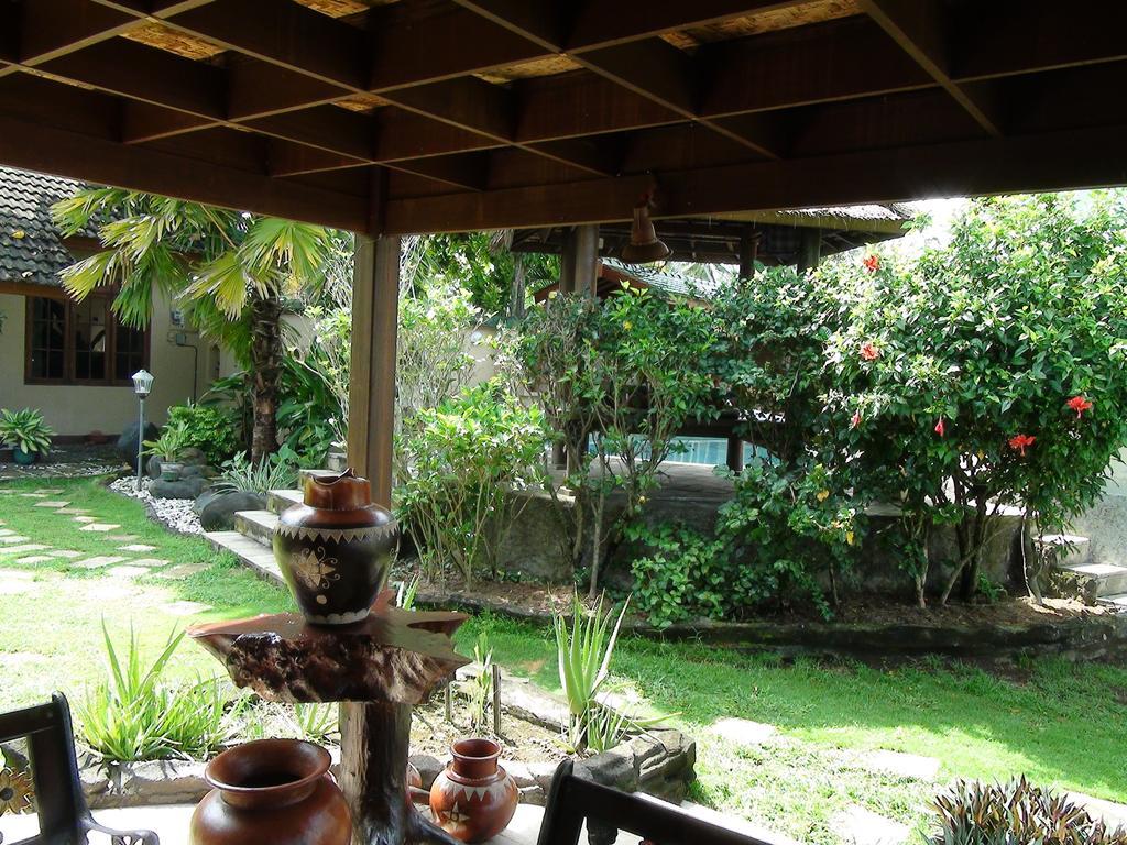 Villa Yukie Senggigi Montongbuwoh Rom bilde