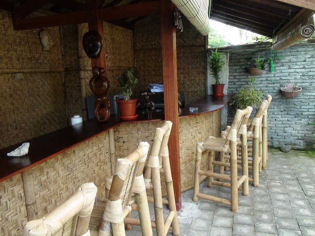 Villa Yukie Senggigi Montongbuwoh Eksteriør bilde