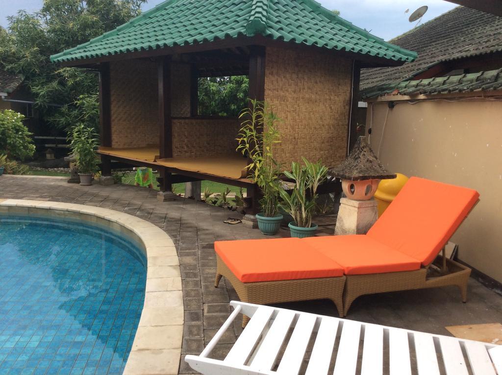 Villa Yukie Senggigi Montongbuwoh Eksteriør bilde