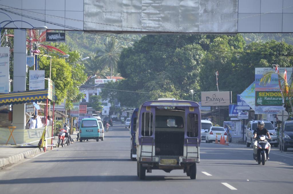 Villa Yukie Senggigi Montongbuwoh Eksteriør bilde